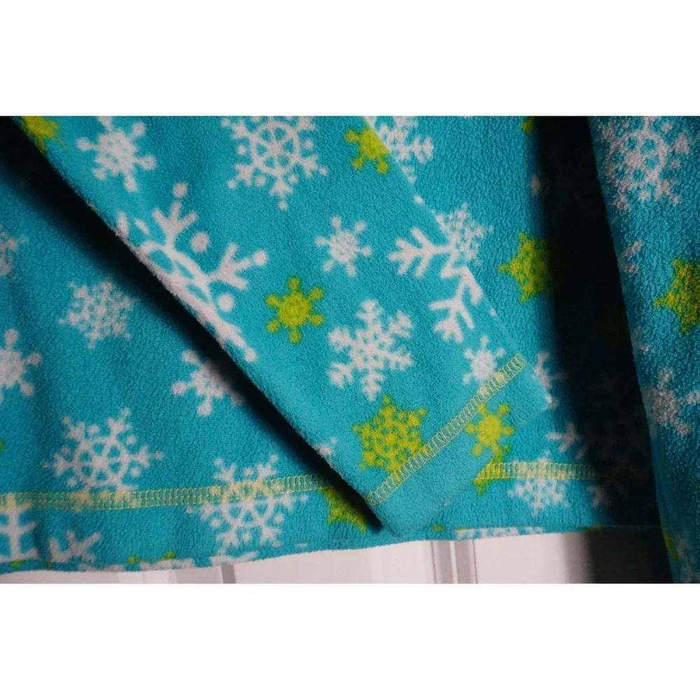 Faded Glory Fleece Top Size 8 Winter Snowflake Turquoise Blue Snap Neck